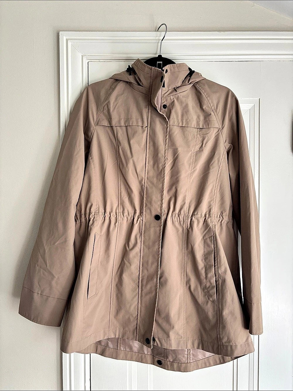 Gallery Hooded Lightweight Jacket in Brown Size Medium Like New